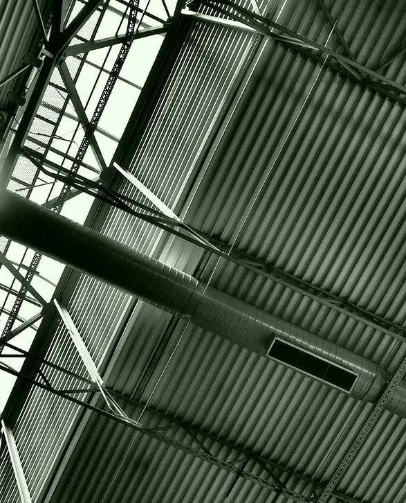 Techo de bodega hecho con lámina R101